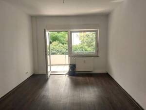 ** Südviertel; bezugsfrei; helle, gepflegte 3 Raumwohnung mit Balkon ** – 45128 Essen – Vorschaubild 5