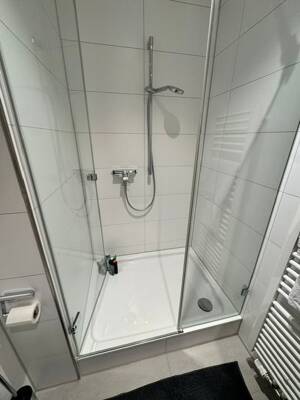 (23) Blick ins Grüne, helles 1,5 Zimmer Appartment, gehobene Ausstattung, FBH, EBK, Nähe Kopfklinik, Uni und Zentrum – 91054 Erlangen – Vorschaubild 8
