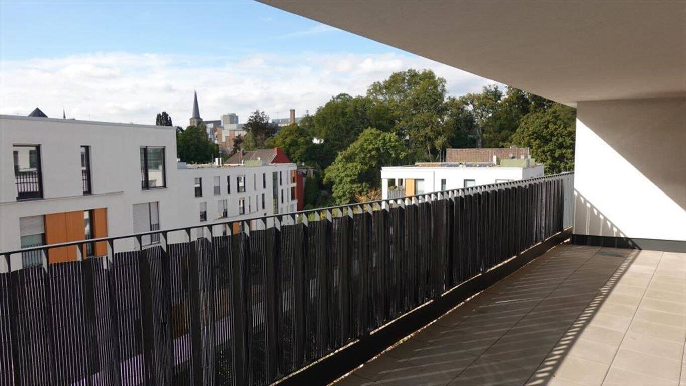 Attraktive 4 Zi. Neubauwohnung mit 2 Bädern, EBK u. Fußbodenheizung - große Sonnenterrasse – Mönchengladbach – Vorschaubild 3