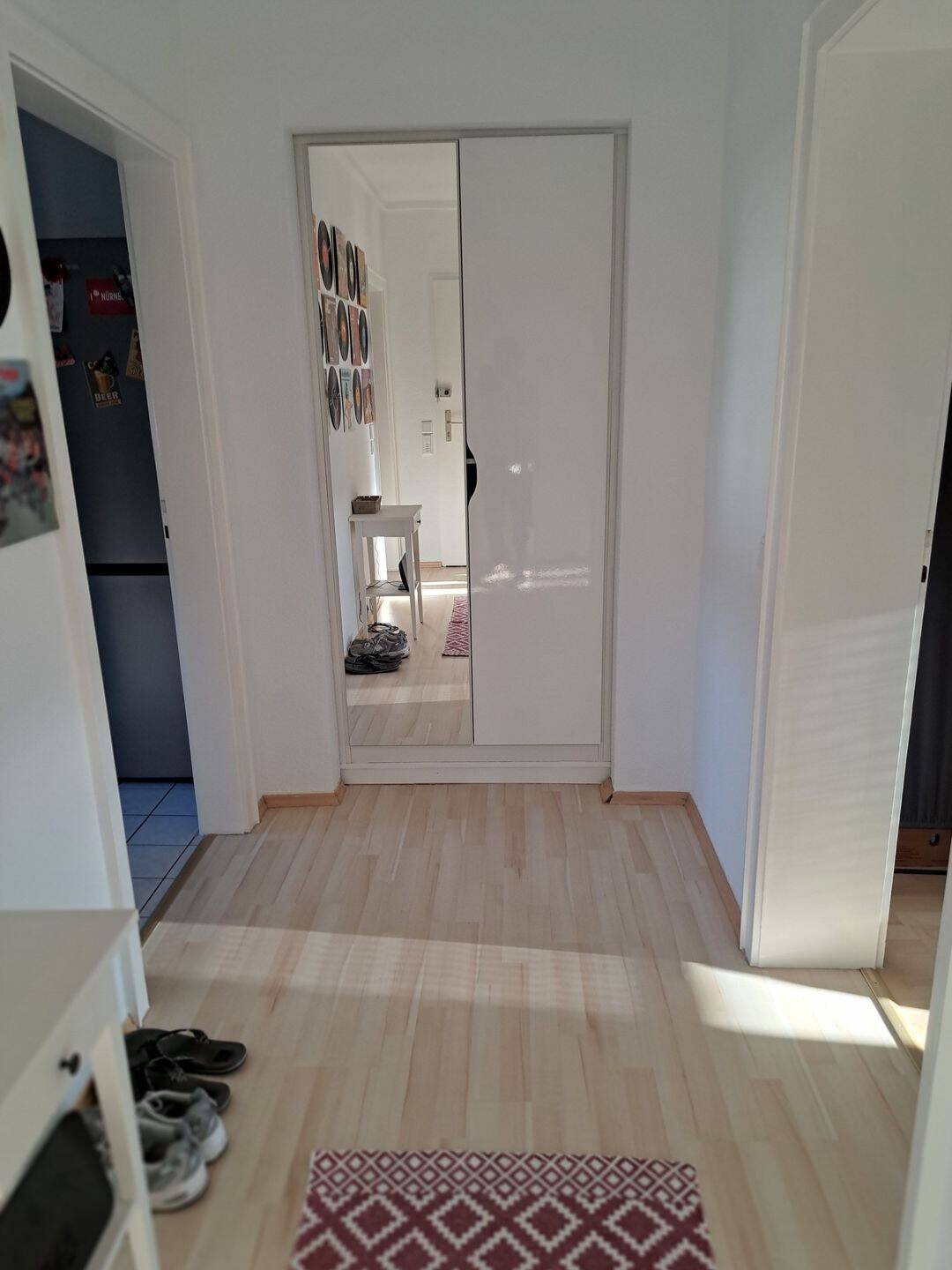 Moderne 2-Zimmer-Wohnung mit Balkon und EBK (ohne Ablöse) in ruhiger Wohnlage im Grünen Nä. SW-Tangente – Nürnberg – Vorschaubild 3