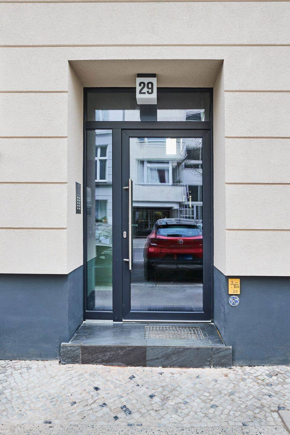 Wohnen in bester Lage im Lützowviertel -2- Zimmer-Wohnung mit privater Terrasse – Berlin – Vorschaubild 3