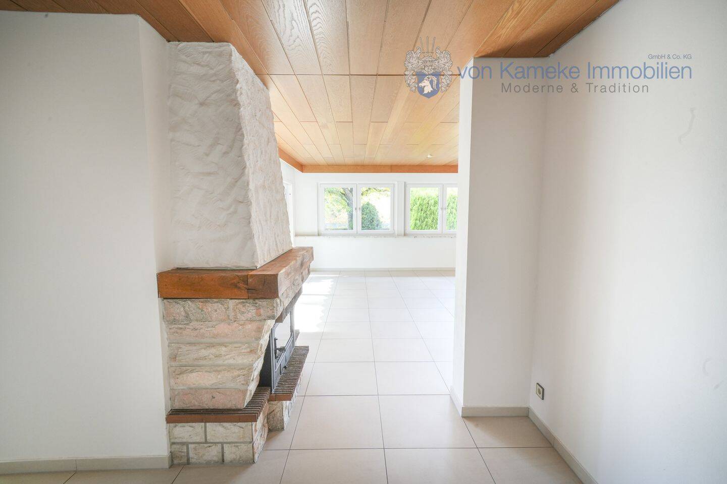 Hochwertig modernisierter Bungalow mit großem Grundstück, Doppelgarage & Ausbaureserve – Nürnberg – Vorschaubild 9