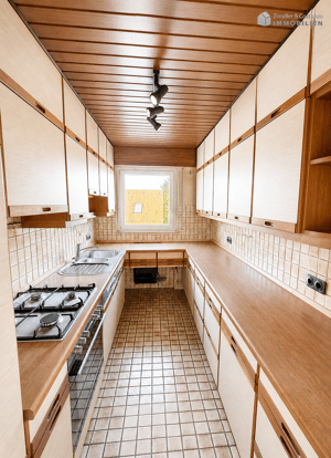TOP-Halbhöhenlage: 3-Zi.-Whg. mit 80 m² * 2 Balkone + Garage + Stpl. + 116 qm Gartenanteil * – 70327 Stuttgart – Vorschaubild 6