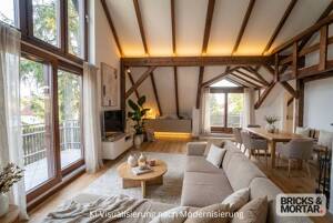 Kein Standard sondern charaktervolles Zuhause: DG-Maisonette mit Holzofen & Galerie in Waldtrudering – 81827 München – Vorschaubild 2