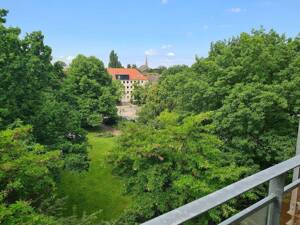 Eilbek, ideal für Studenten, freie 1-Zi-ETW, 5. OG sehr schöner Ausblick, direkt an U-Bahn, Bj. ca. 1959, Balkon – 22089 Hamburg – Vorschaubild 3