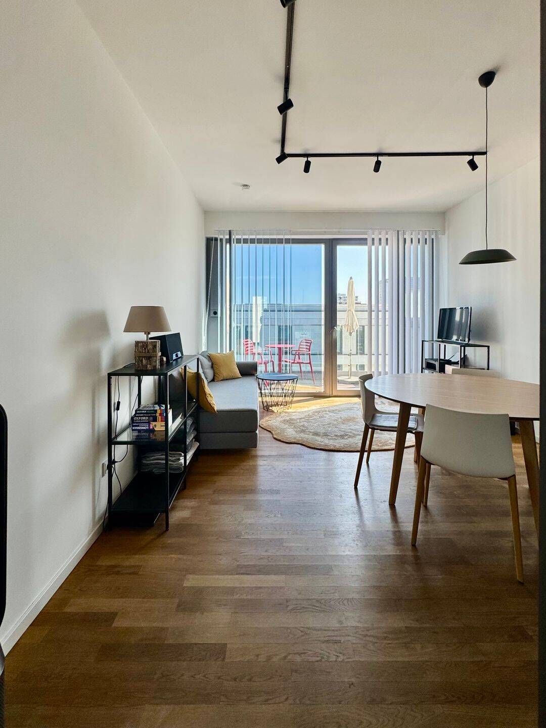 Neubau Penthouse im obersten Geschoss mit zwei Terrassen und Wasserblick – Berlin – Vorschaubild 3