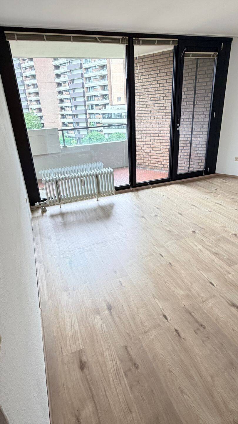 Einziehen & wohlfühlen: 3-Zimmer-Wohnung mit 2 Bädern und 2 Balkonen in Köln-Westhoven – Köln – Vorschaubild 4