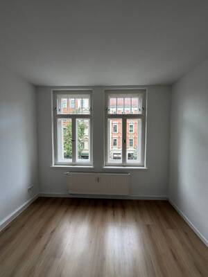 Renovierte 2-Zimmer-Wohnung mit Einbauküche in Connewitz – 4275 Leipzig – Vorschaubild 3