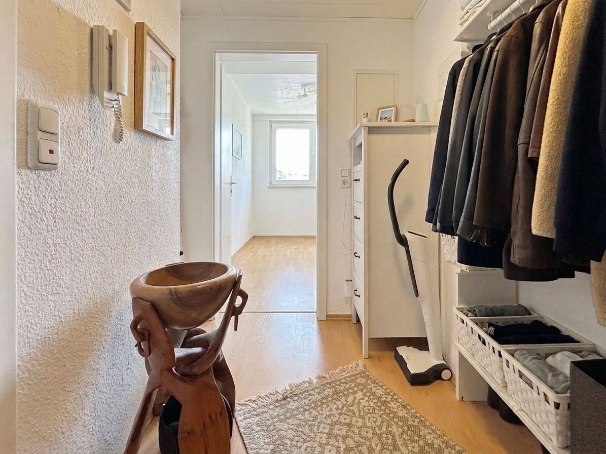 Kompakt, modern, renditestark - Möblierte Wohnung nahe der Innenstadt – Würzburg – Vorschaubild 2