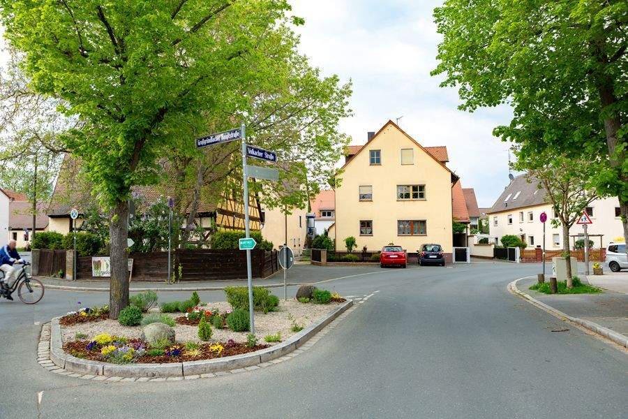 Ruhe, Komfort & Lebensqualität nur 10 Minuten vor der Erlanger Stadtgrenze – Nürnberg – Vorschaubild 3