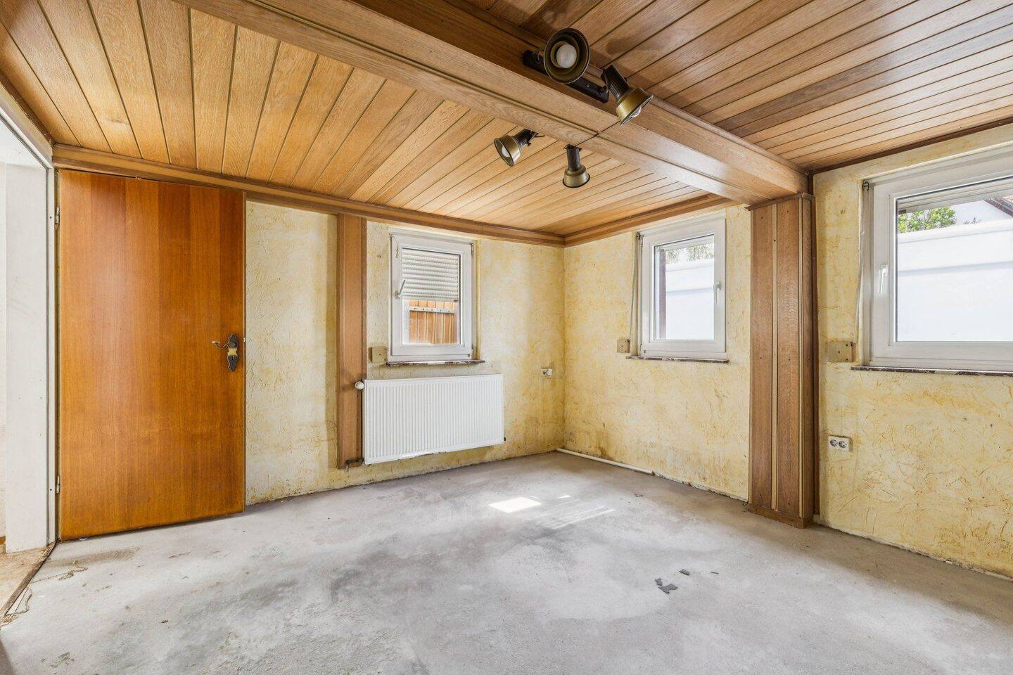 Butzbach-Griedel: Große Hofreite mit 182 m² Wohnfläche und 809 m² Grundstück zur Sanierung – Butzbach – Vorschaubild 9