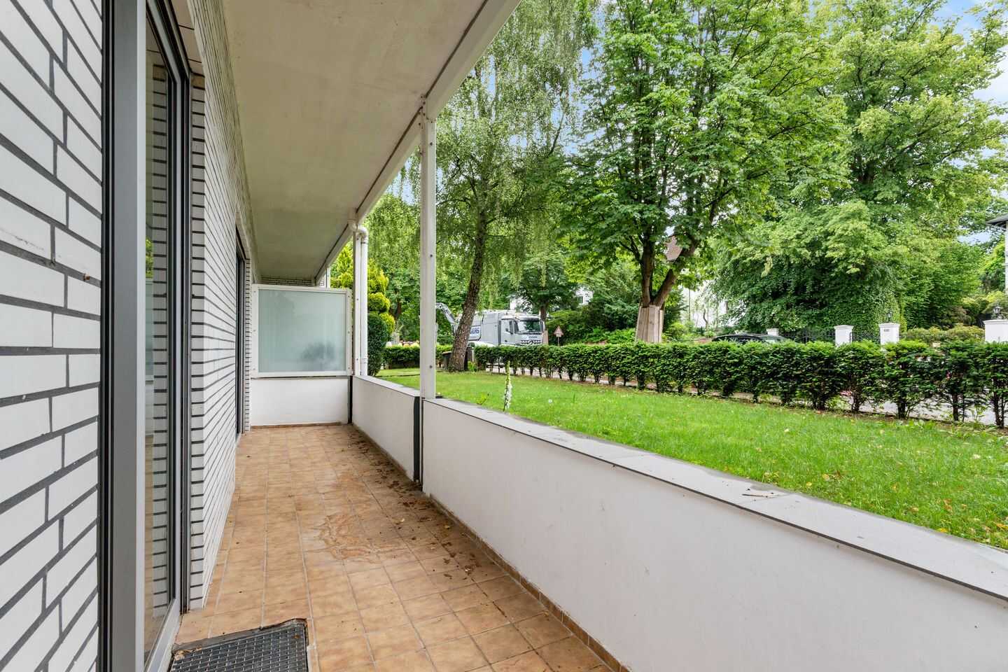 Innen charmanter Altbau, außen modern: Schöne Wohnung mit direktem Zugang zum Alsterwanderweg – Hamburg – Vorschaubild 6