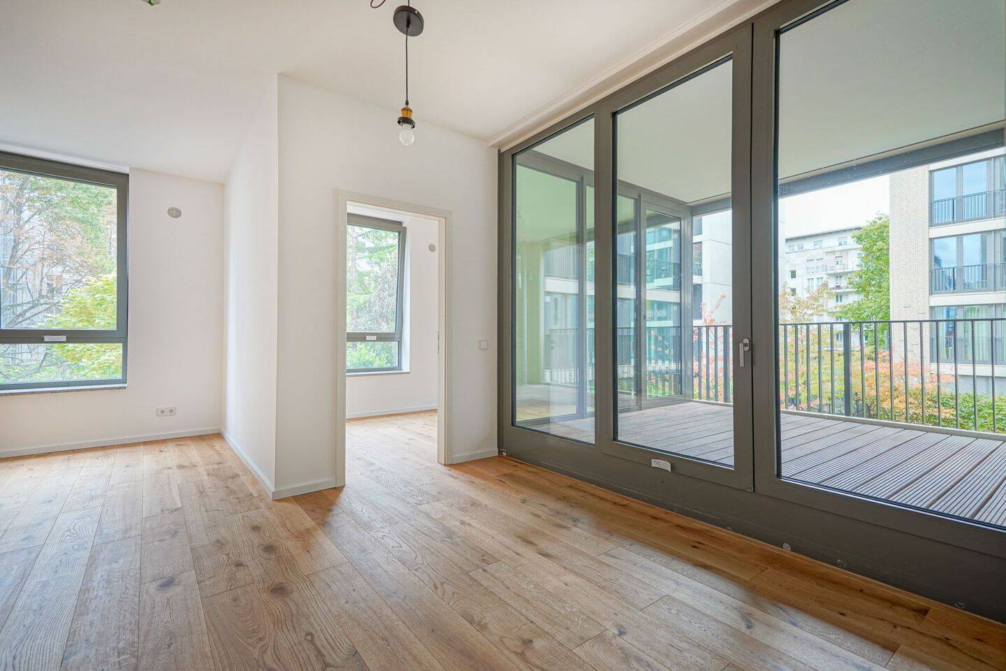 Moderner Erstbezug mit Balkon - 2-Zimmer-Neubauwohnung mit Aufzug – Berlin – Bild 1 von 4