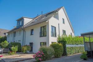 Ein Zuhause mit außergewöhnlichen Möglichkeiten - stilvolles Zweifamilienhaus in Frankfurt-Harheim – 60437 Frankfurt am Main – Vorschaubild 3