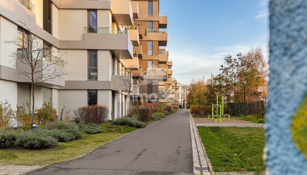 Helle Neubauwohnung mit ca. 124 m² Wohnfläche, zwei Terrassen und Fußbodenheizung – Berlin – Vorschaubild 8