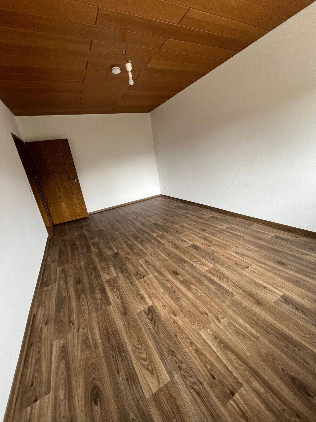 Geräumige Familienwohnung mit 4 Zimmern in Brebach-Fechingen, Saarbrücken – Saarbrücken – Vorschaubild 8