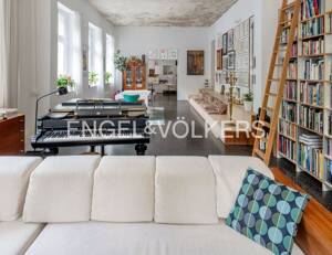 Exklusives Loft mit großem Salon, Balkon und Blick aufs Grüne nahe dem Arkonaplatz