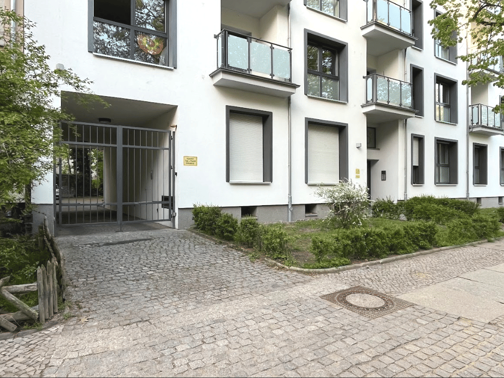 große Wohnung in beliebter Lage – Berlin – Vorschaubild 3