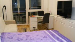 Voll möblierte 1,5-Zimmer-Wohnung mit Wintergarten, WLAN und Top-Verkehrsanbindung – 50827 Köln – Vorschaubild 8