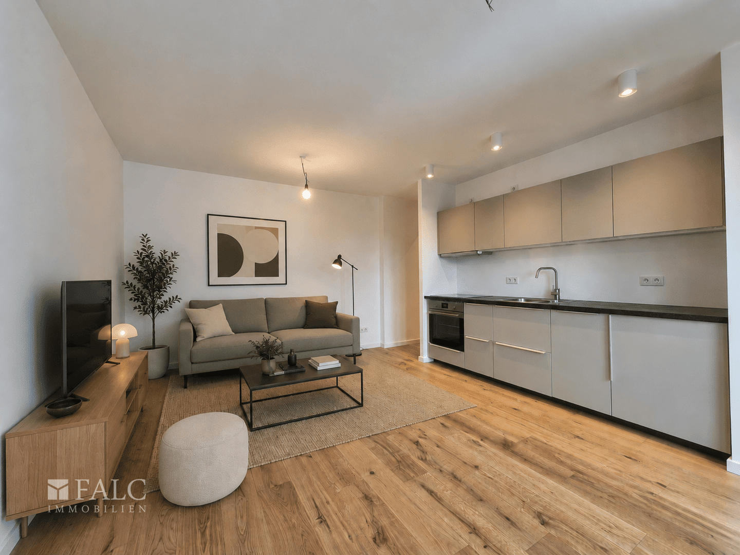 **Modernisierte Wohnung mit Fahrstuhl**- FALC IMMOBILIEN – Berlin – Vorschaubild 6