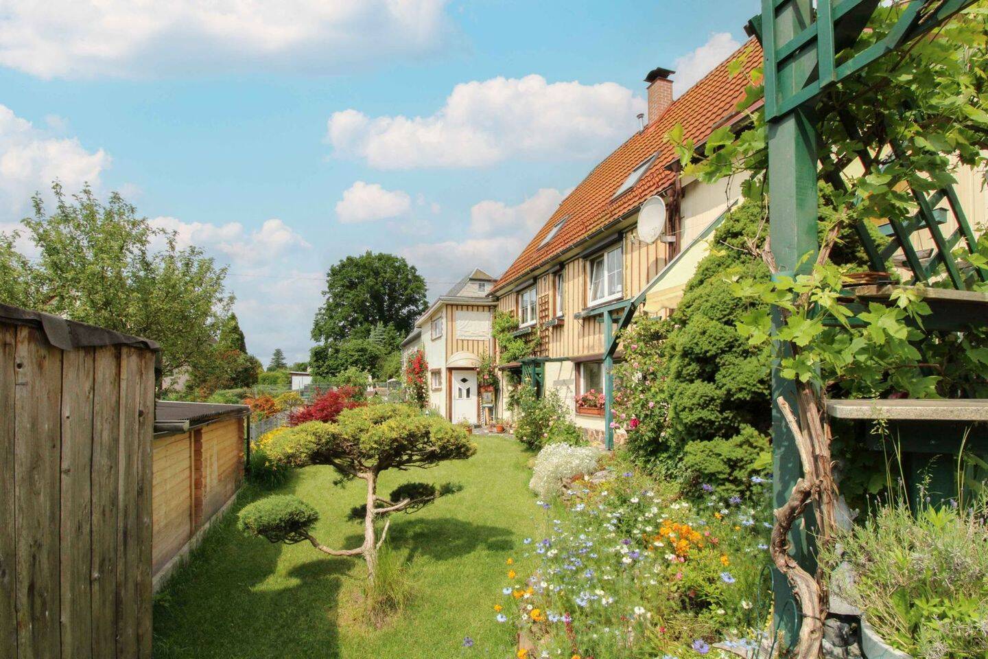 Wohnen und Arbeiten an einem Ort! EFH mit Werkhalle, Garten, und Garage – Chemnitz – Vorschaubild 4