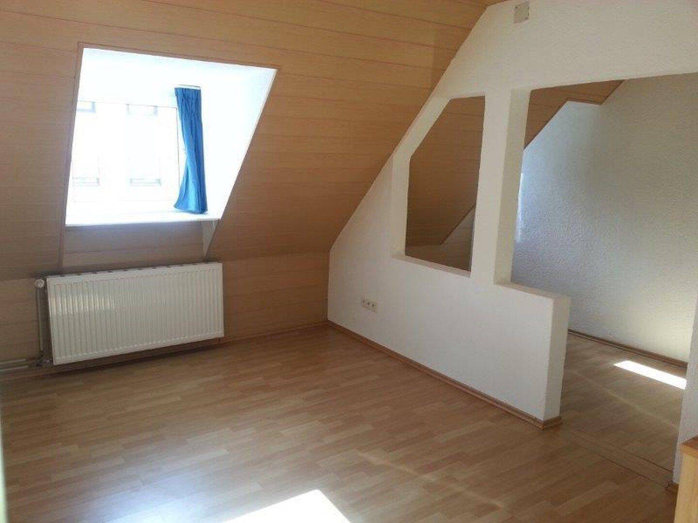 Kapitalanlage oder Selbstnutzung: 2,5-Zimmer-Dachgeschosswohnung in Stuttgart (Ohne Makler) – Stuttgart – Vorschaubild 7