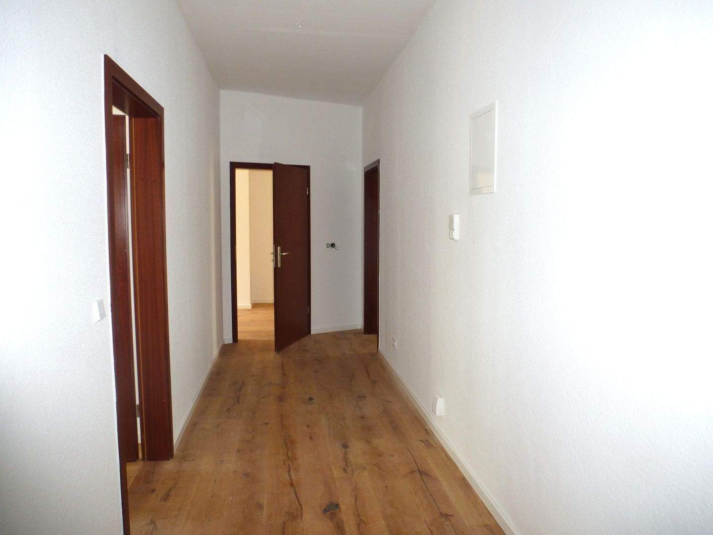 Sanierte 4-Raumwohnung mit Balkon – Chemnitz – Vorschaubild 8