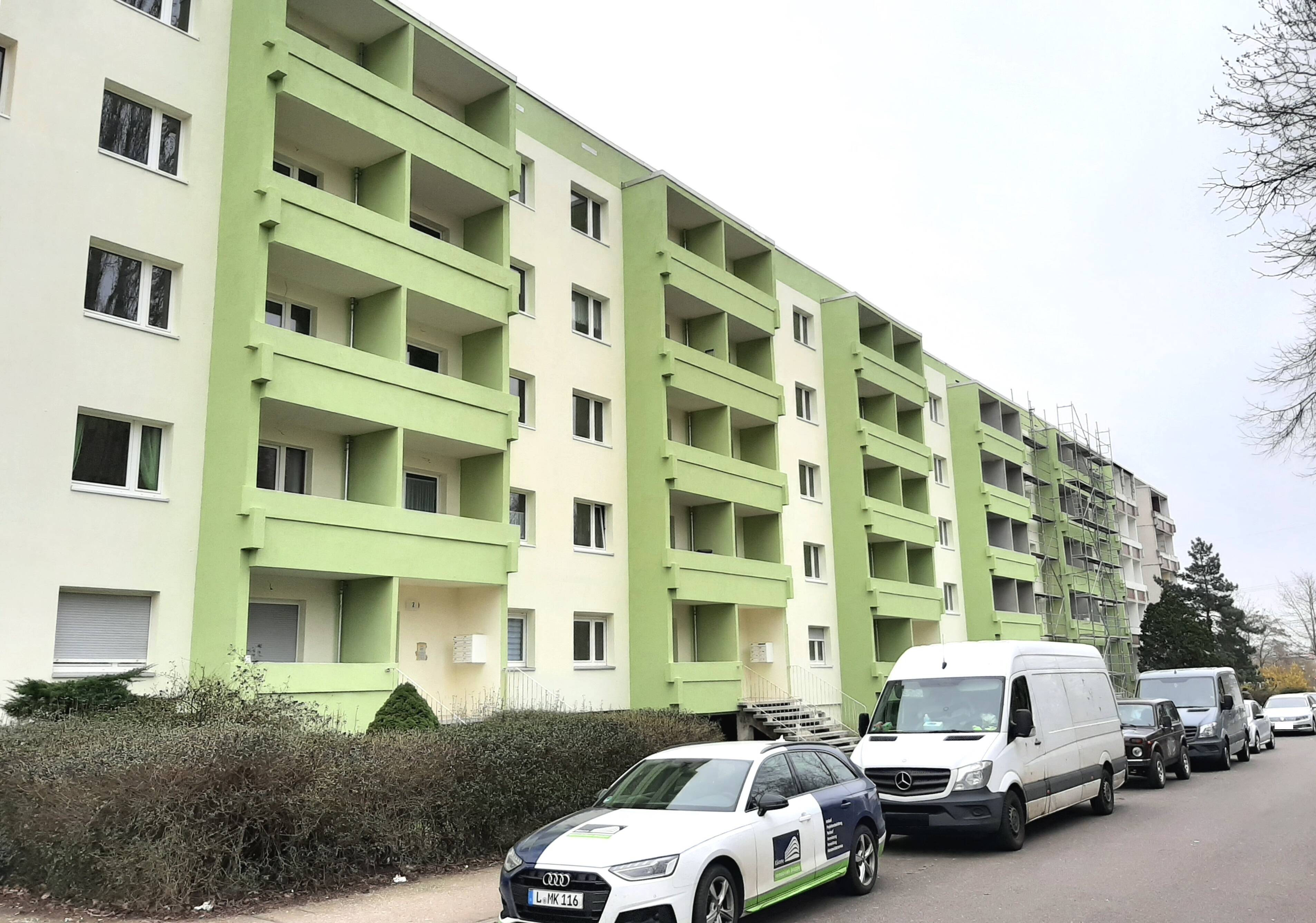 Erstbezug nach Sanierung  3-Zimmer-Wohnung mit Balkon und Lift