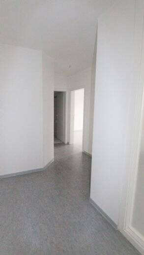 Gemütliche 2-Raum-Wohnung mit Charme! – Chemnitz – Vorschaubild 3
