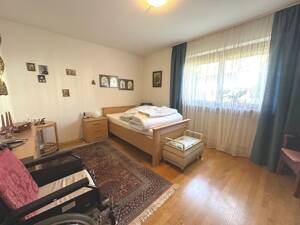 Sonnige 3-Zimmer-Gartenwohnung mit ca. 35 m² ausgebautem Souterrain und Badezimmer im Untergeschoss – 81827 München – Vorschaubild 7