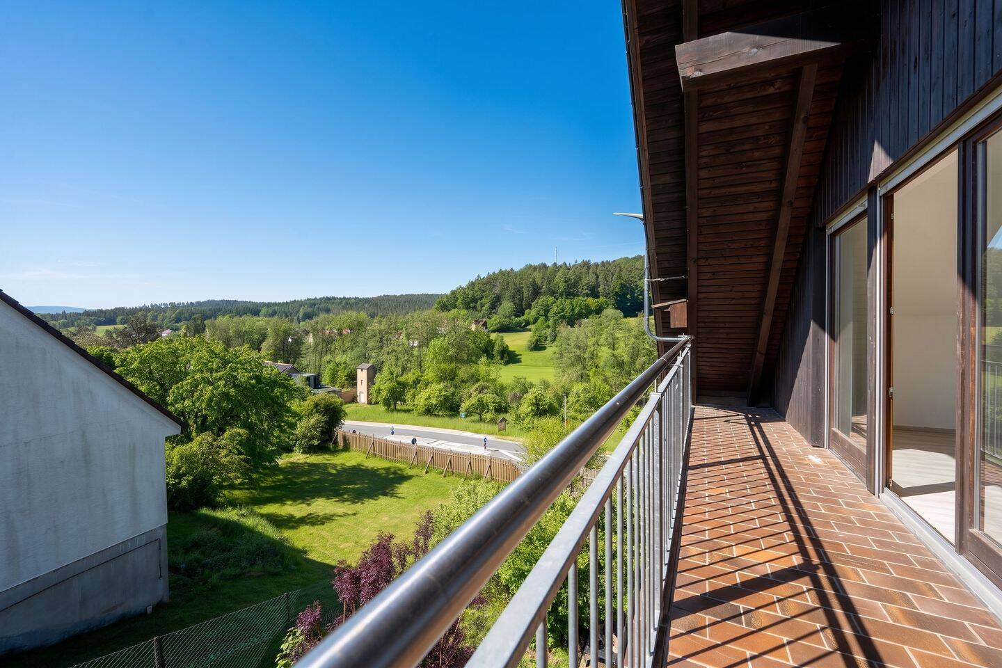 Raum für die ganze Familie: Helles Einfamilienhaus mit sonnigem Garten und Kachelofen in Hüttenbach – Simmelsdorf – Vorschaubild 6