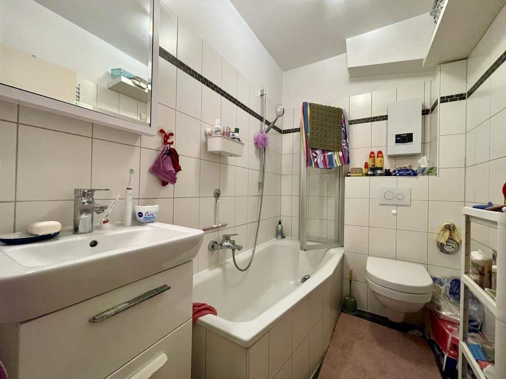 WOHNWERTE HAMBURG - Moderne 2- Zimmer Wohnung mit sonnigen Balkon im Herzen von Langenhorn! – Hamburg – Vorschaubild 3