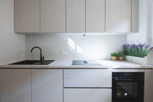 Über den Dächern der City-West: Saniertes 1-Zimmer-Studio-Apartment mit Balkon – 10711 Berlin – Vorschaubild 6
