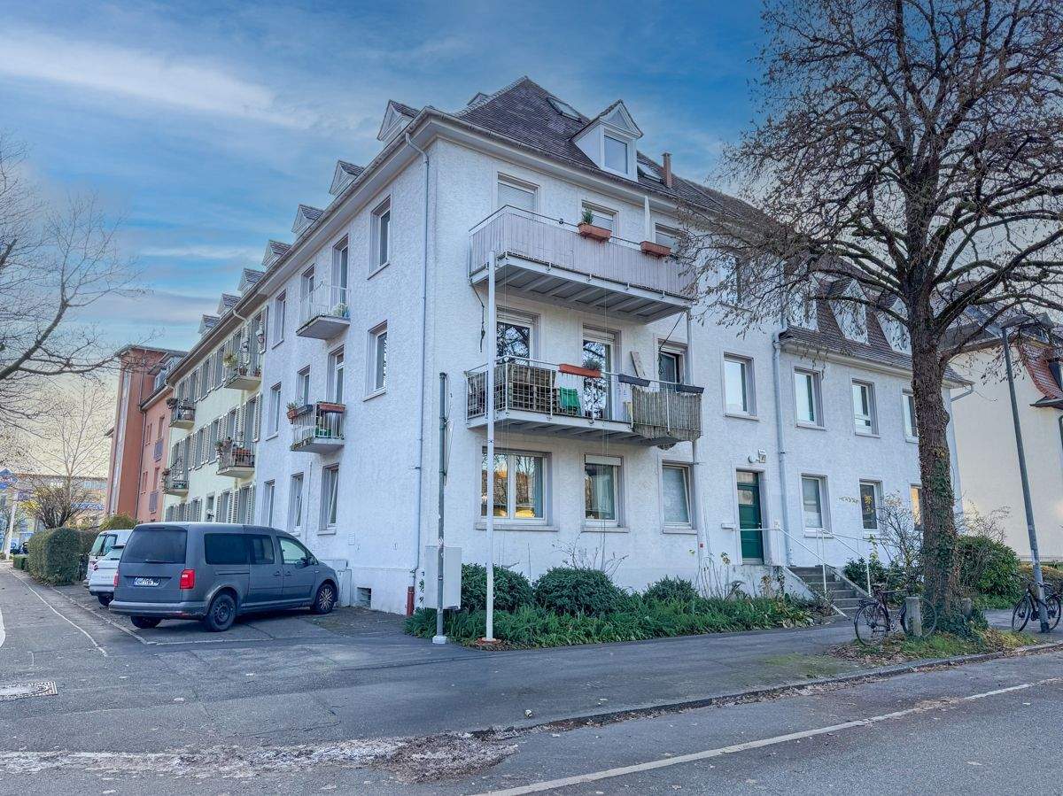 Reserviert: Attraktive 3-Zimmer-Wohnung in exklusiver Lage von Freiburg-Waldsee – 79117 Freiburg im Breisgau – Bild 1 von 9