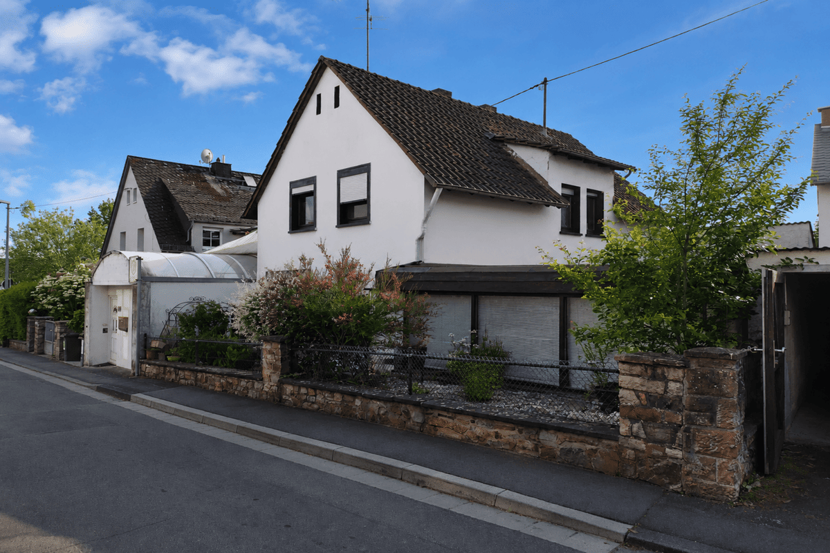 Einfamilienhaus in Feldrandlage Igstadt für Paare oder die kleine Familie – 65207 Wiesbaden – Bild 1 von 2