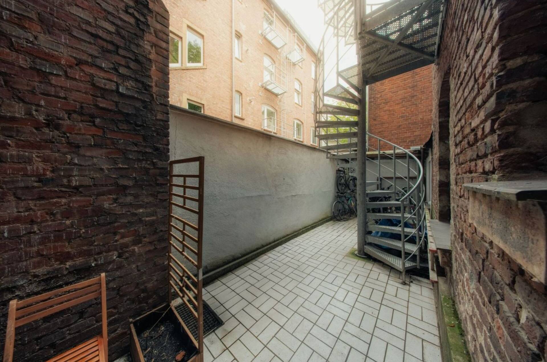 Mehrfamilienhaus in 51063 Köln mit 236,68 m² kaufen