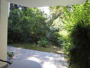 Wunderschöne 2-Zimmerwohnung im EG mit eigenem Gartenanteil und einem Duplexstellplatz (oben) in Alt-Solln. Prov.frei ! – 81479 München – Vorschaubild 9