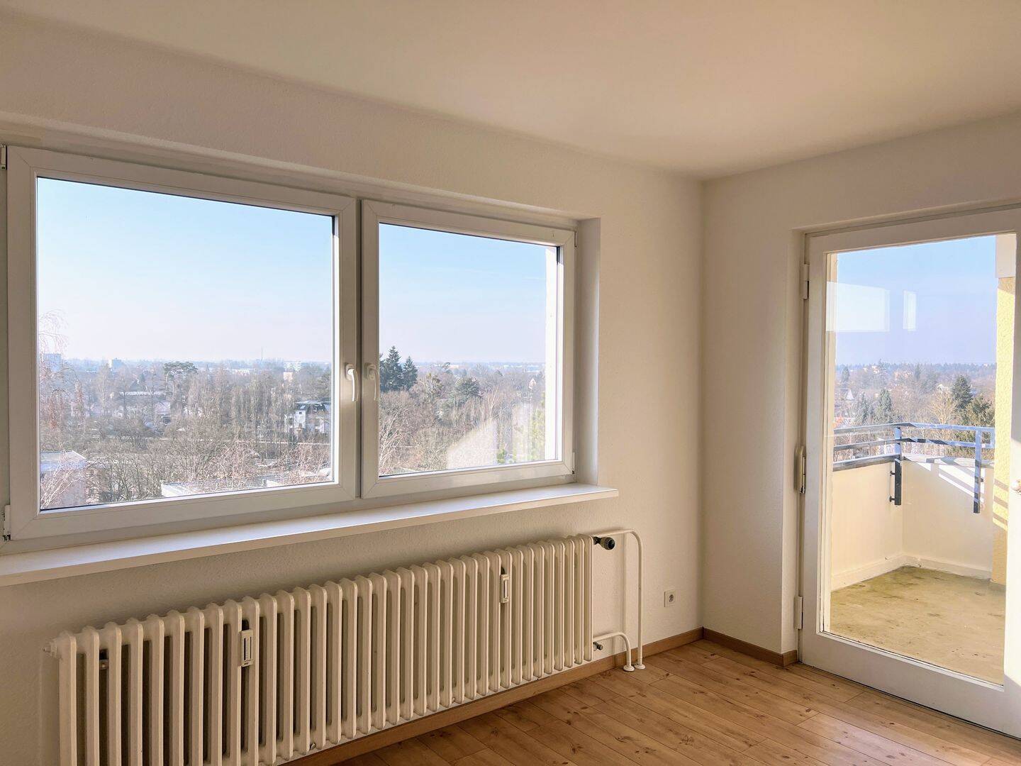 BEZUGSFREI Ruhe, Licht & Weitblick | 2-Zi.-Whg. mit Balkon & Lift im 8.OG in Lichterfelde – Berlin – Vorschaubild 3