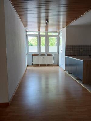 Helle 2-Zimmer-Wohnung mit Terrasse und kleinem Gartenanteil in Büchenbach, Donato-Polli-Str. – 91056 Erlangen – Vorschaubild 3