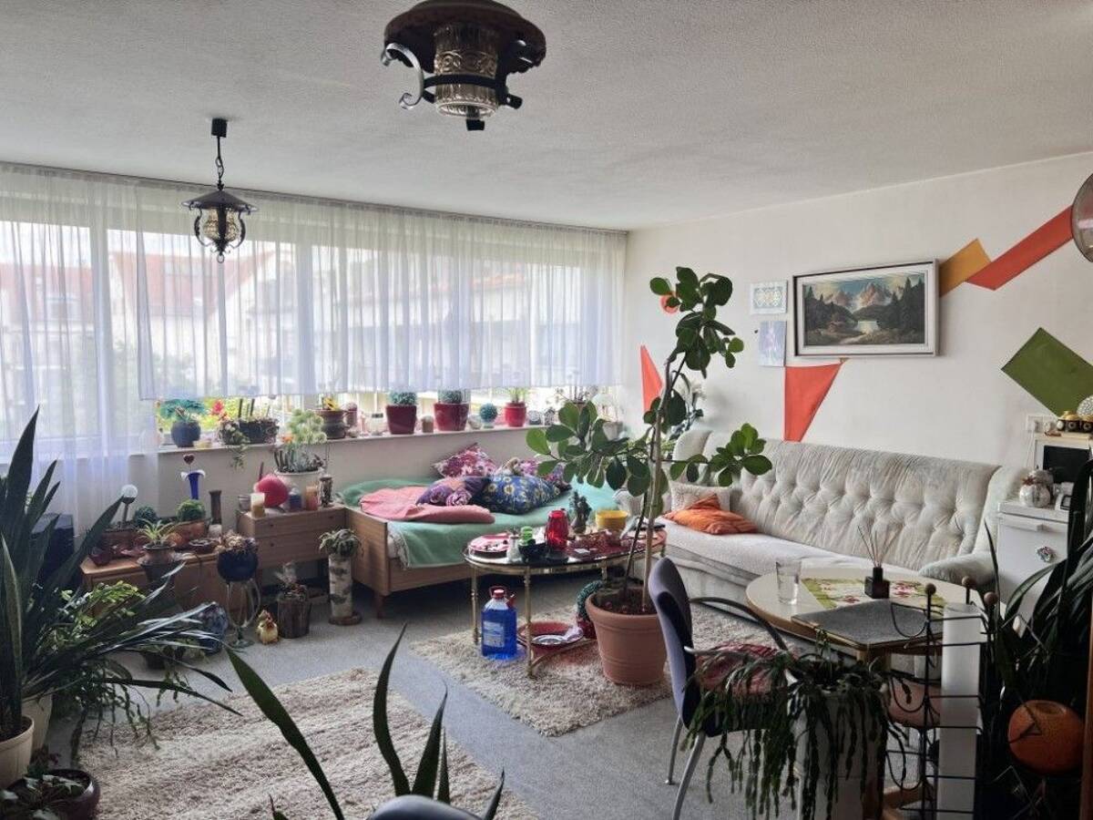 Die Lage macht´s ... Vermietetes Apartment mit großem Fenster ... – 90766 Fürth – Bild 1 von 3
