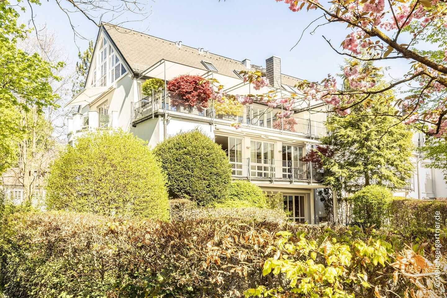 Exklusive Dachterrassen-Maisonette-Wohnung mit Penthouse-Charakter in bester Herzogpark-Lage – München – Vorschaubild 2