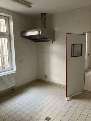 Vielfältig nutzbare Gewerbeeinheit (100m²) in attraktiver City-Lage zu verkaufen – 7745 Jena – Vorschaubild 4