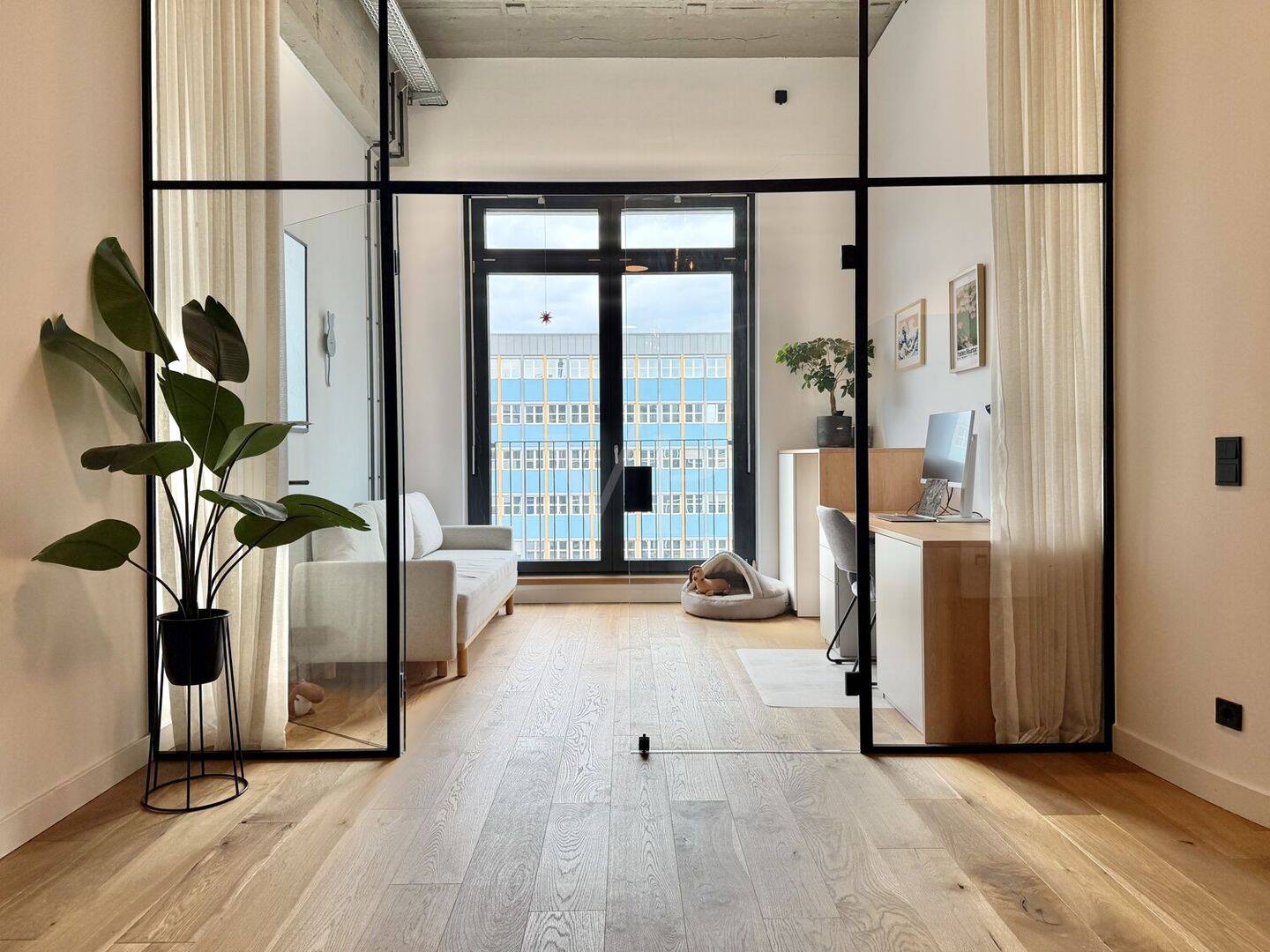 Historie trifft Moderne - Exklusive Etagenwohnung mit Loftcharakter, viel Licht und schöner Terrasse – Berlin – Vorschaubild 8