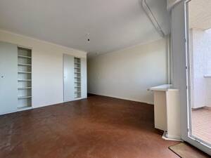 Bezugsfrei: Über den Dächern von Berlin, 2-Zimmer-Wohnung mit Balkon & Aufzug in City-West Lage – 14193 Berlin – Vorschaubild 8