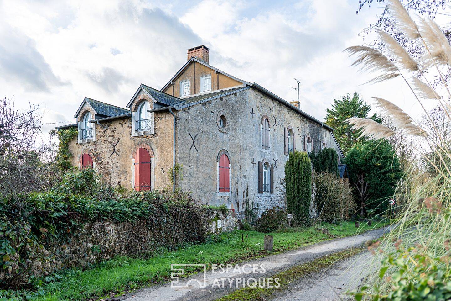 Maison 14 pièces 607 m² · à Saint-Denis-d'Orques · 607 m² · 703 500 €