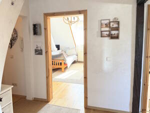 Ganz oben, ganz Ihres: Gemütliche DG-Altbauwohnung mit 2 Ebenen & Loggia-Potenzial in Sandhofen – 68307 Mannheim – Vorschaubild 4