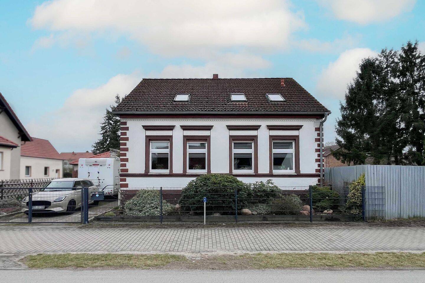 Demnächst Bezugsfrei ! Charmantes Einfamilienhaus mit 4 Zimmern und Garten in Klosterfelde – Wandlitz – Bild 1 von 9