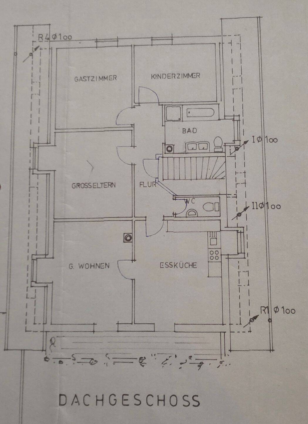 Attraktive 4-Zimmer-Dachgeschosswohnung mit Balkon und Stellplatz