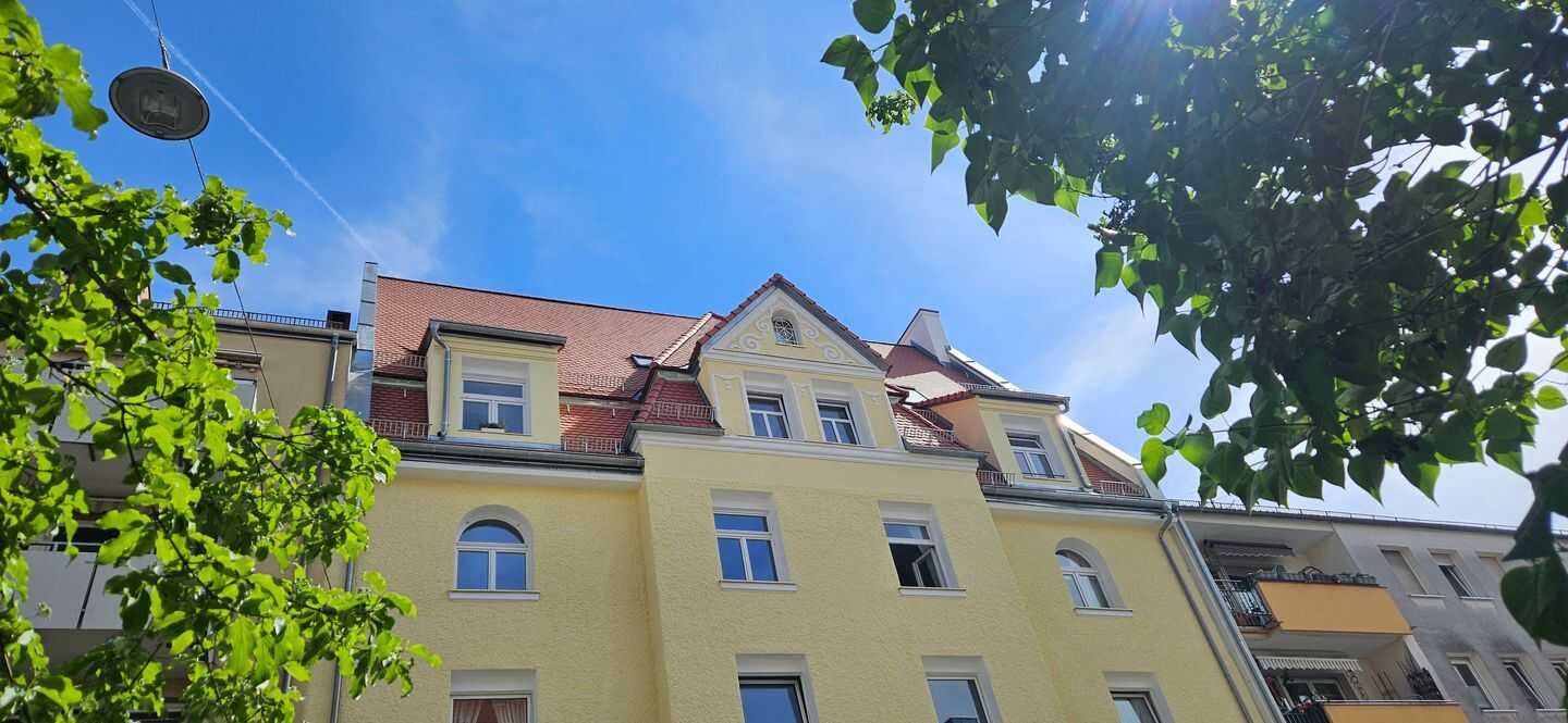 Nähe Wöhrder See: Ruhige 2-Zimmer-Wohnung mit Ost-Balkon im Jugendstil-Altbau – Nürnberg – Vorschaubild 2