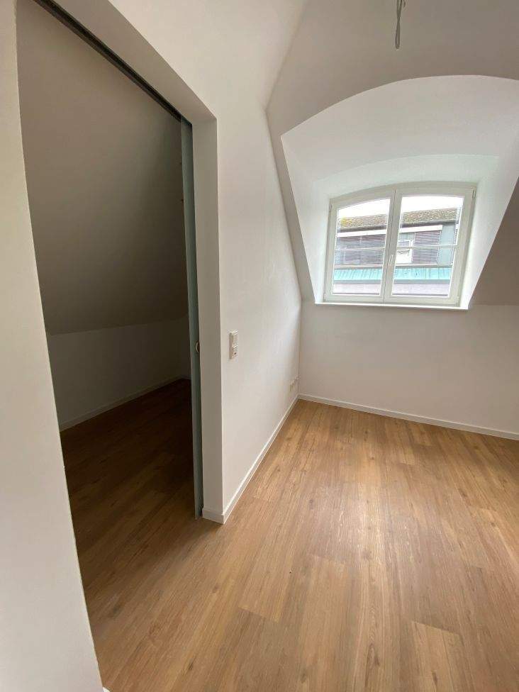 Schöne Dachgeschosswohnung in aufwendig saniertem Altbau zu vermieten – Trier – Vorschaubild 7